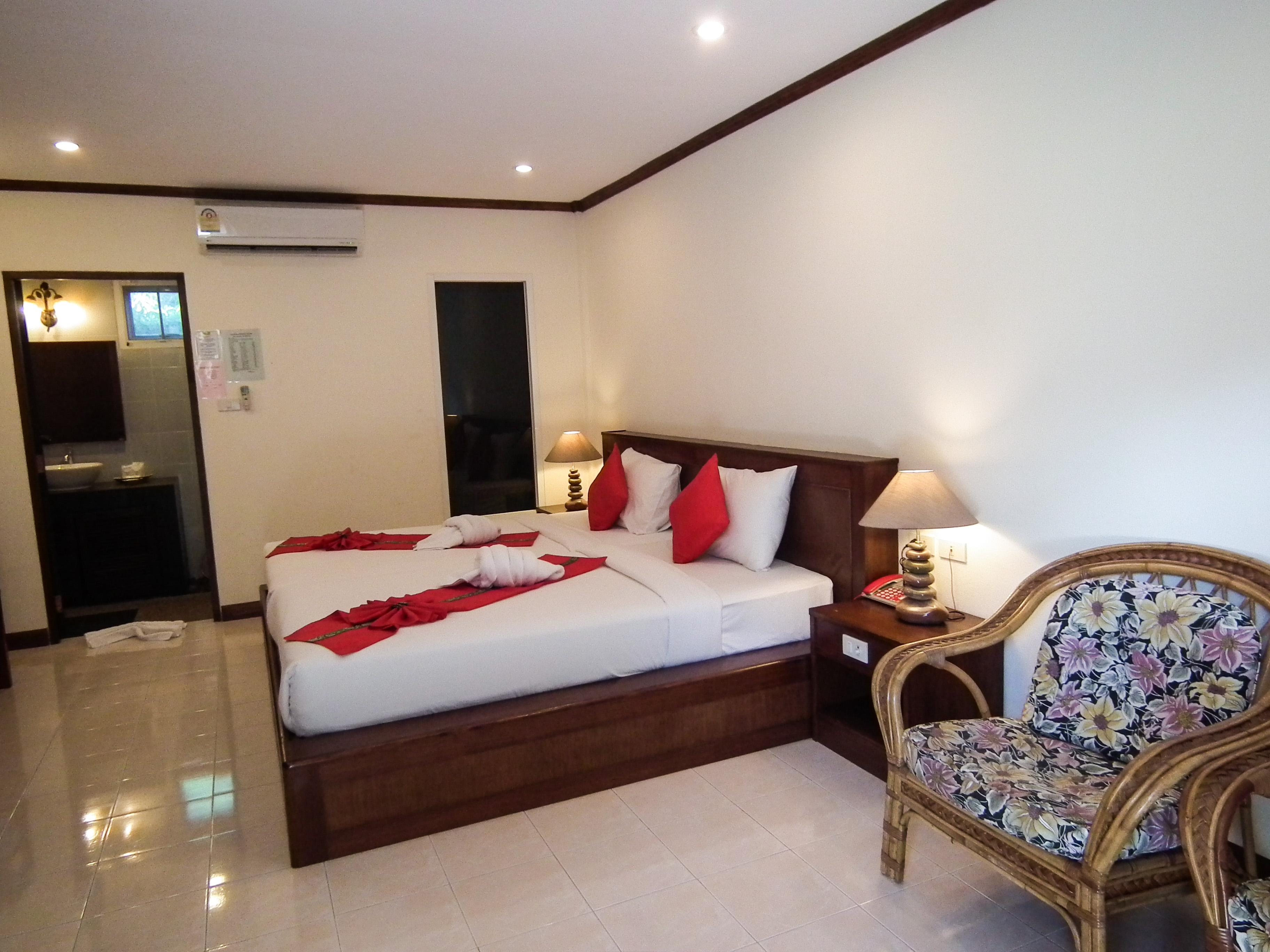 Chana hotel andaman phuket. Andaman Seaside Resort Bangtao отзыв.